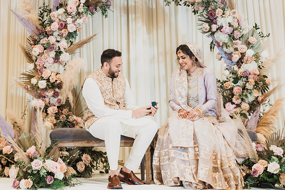 Engagement-2022560744