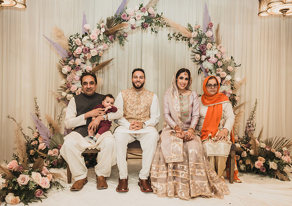 Engagement-2104440959