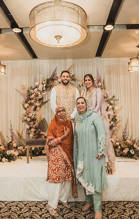 Engagement-2129081054