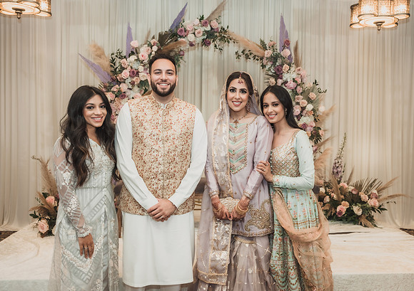 Engagement-2220491075