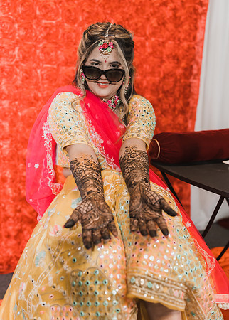 Mendhi-136
