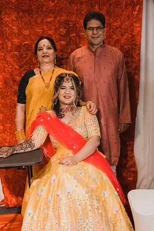 Mendhi-82