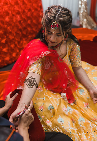 Mendhi-54
