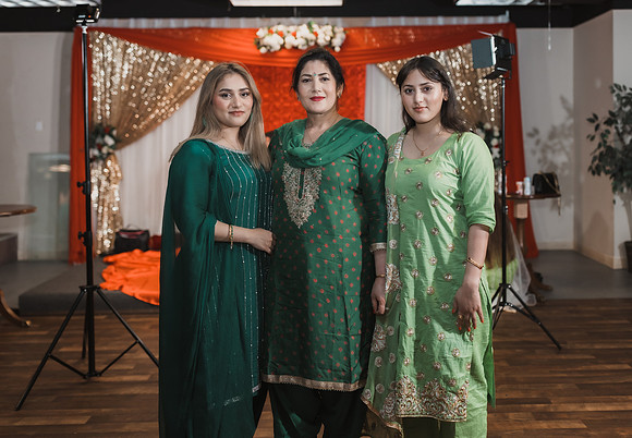 Mendhi-93